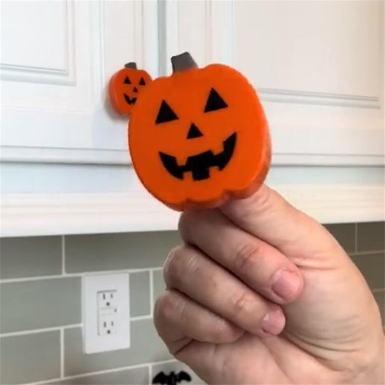 Halloween pumpkin knob cover,  - Furniture Hardware China 评论和价格